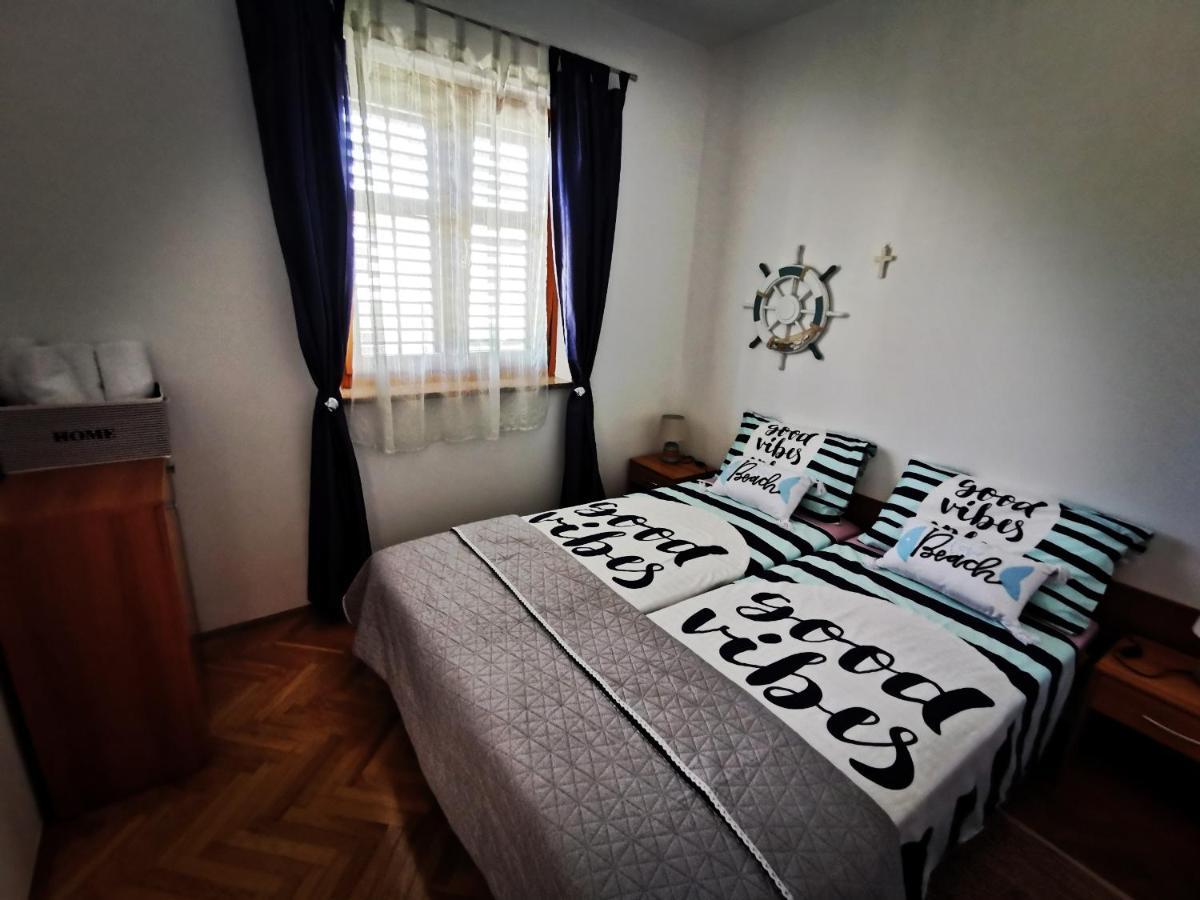 Santa Eufemia Rovinj 10Min Walk To City & Free Garage Parking Apartment Exterior foto